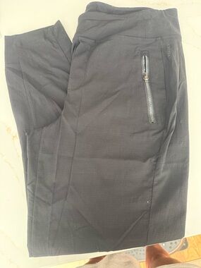 Athleta Trekkie jogger 6P black
